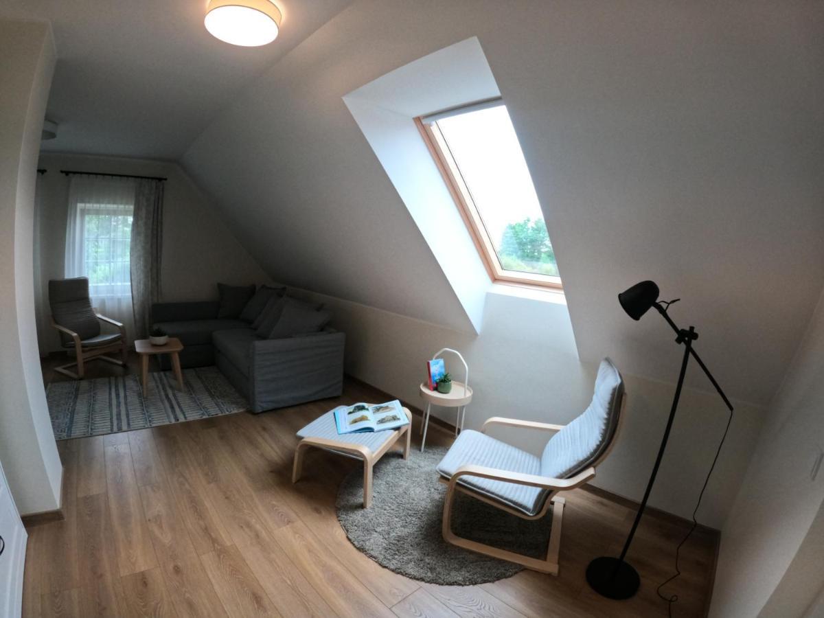 Apartmán Mono House Rusne Exteriér fotografie